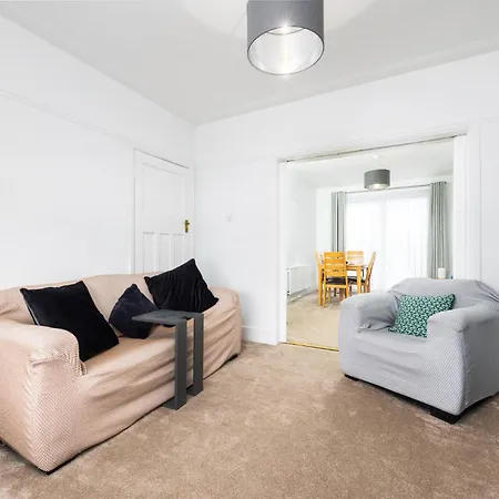 3bed In Rialto 10 Min To